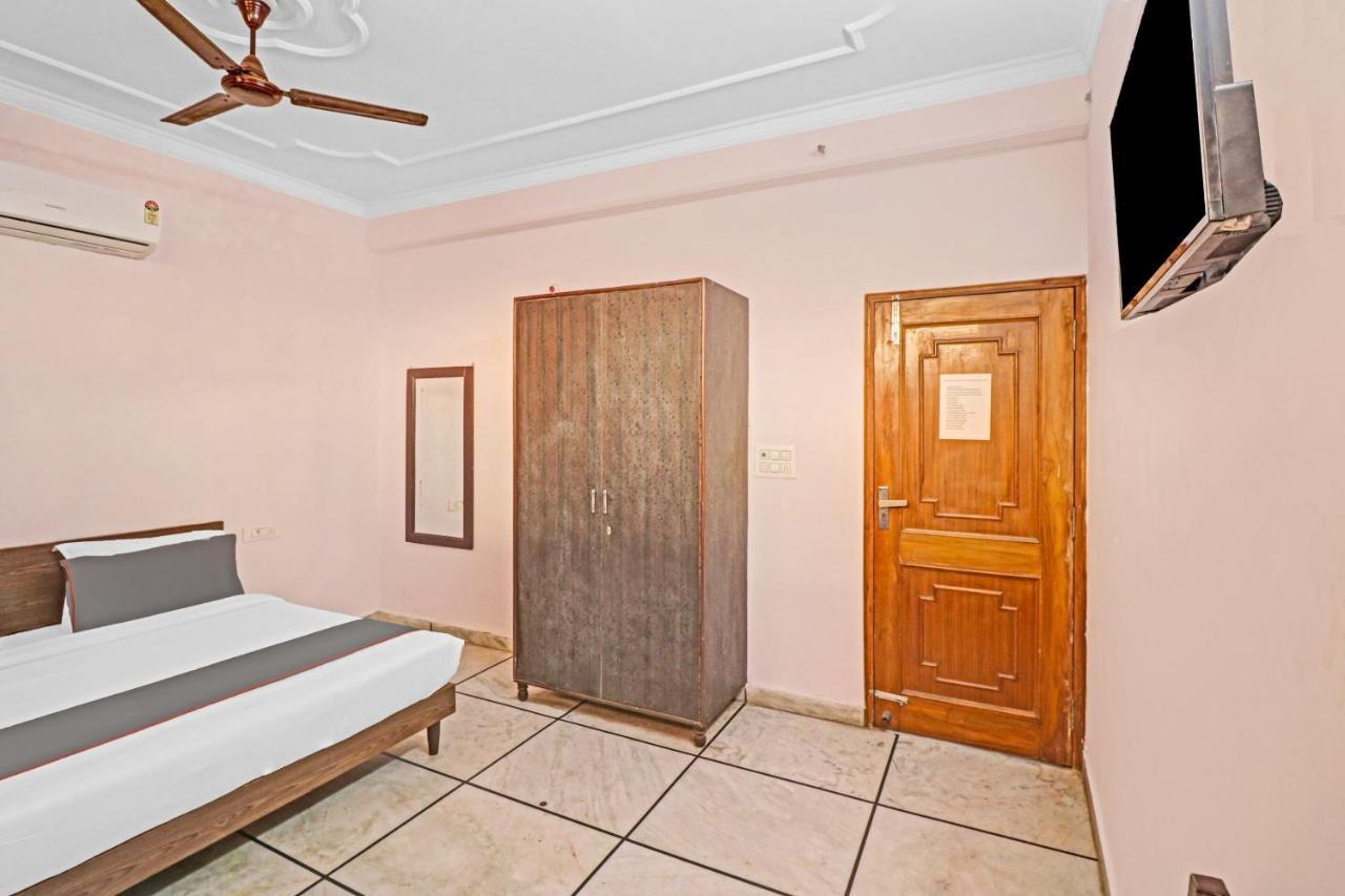 Capital O 84658 Moonlight Hotel 3*
